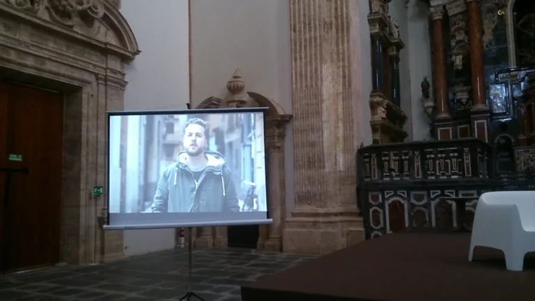 Proyección audiovisual en un espacio patrimonial
